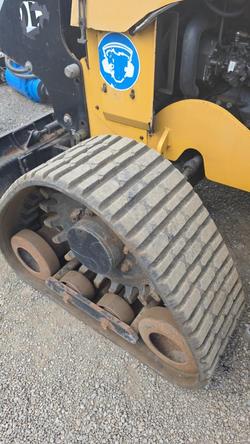 2011 Vermeer Rtx550 Yellow