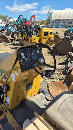 2011 Vermeer Rtx550 Yellow