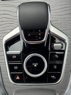2025 Chery Tiggo 8 Pro Max Urban MY24 Lunar White