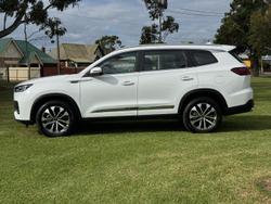 2025 Chery Tiggo 8 Pro Max Urban MY24 Lunar White