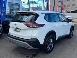 2024 Nissan X-TRAIL ST
