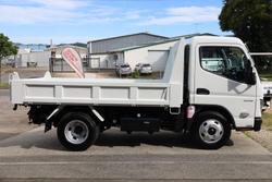 2025 Fuso Canter 615 Tipper White