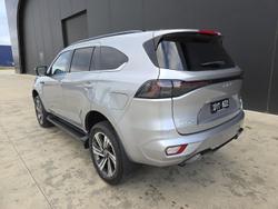 2025 Isuzu MU-X LS-T
