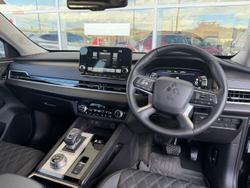 2023 Mitsubishi Outlander PHEV Exceed