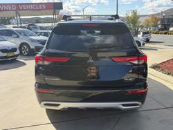 2023 Mitsubishi Outlander PHEV Exceed