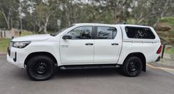 2020 Toyota Hilux SR