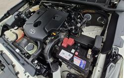 2020 Toyota Hilux SR