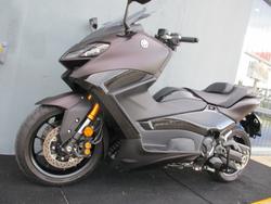 2024 Yamaha TMAX 560 (ABS) MAROON
