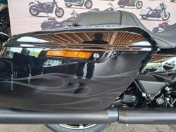 2025 HARLEY-DAVIDSON FLHX STREET GLIDE (117)