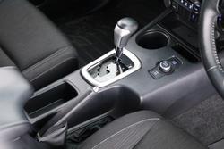 2024 Toyota Hilux SR5 48V