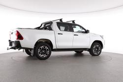 2024 Toyota Hilux SR5 48V