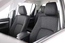 2024 Toyota Hilux SR5 48V