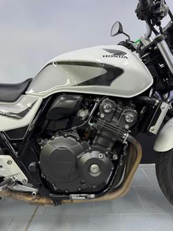 2010 Honda CB400 CB400 White