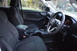 2023 Isuzu D-MAX SX MY23 4X4 Dual Range Mineral White