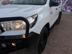 2019 Toyota Hilux SR