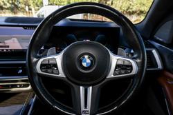 2023 BMW X7 M60i