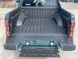 2025 MG MGU9 Explore Pro EKK1C MY25 4X4 Dual Range Highland Green