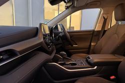 2023 Toyota Kluger GX