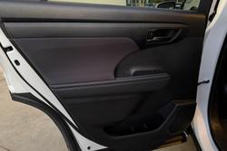2023 Toyota Kluger GX