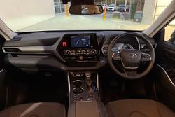 2023 Toyota Kluger GX