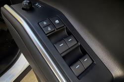 2023 Toyota Kluger GX
