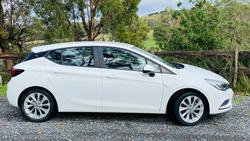 2019 Holden Astra R
