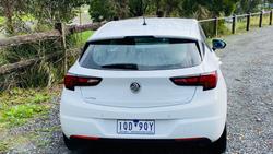 2019 Holden Astra R