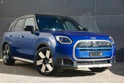 2024 MINI Countryman SE Favoured