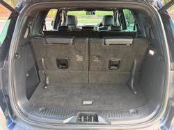 2022 Ford Everest Titanium