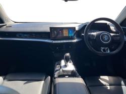 2024 MG MG5 Essence