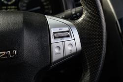 2020 Isuzu MU-X Onyx Edition