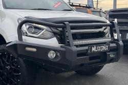 2020 Isuzu MU-X Onyx Edition