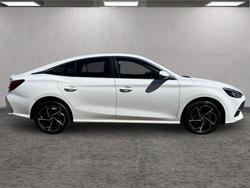 2025 MG MG5