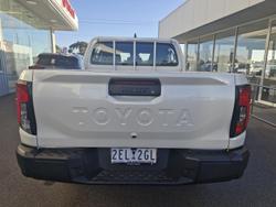 2025 Toyota Hilux SR 48V