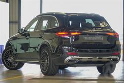 2025 Mercedes-Benz GLC-Class GLC300