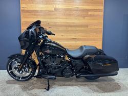 2025 HARLEY-DAVIDSON FLHX STREET GLIDE (117)