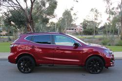 2021 Nissan QASHQAI Midnight Edition
