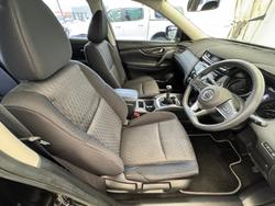 2017 Nissan X-TRAIL ST