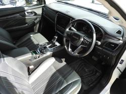2023 Isuzu MU-X LS-T