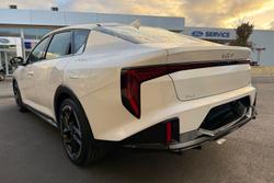 2024 Kia K4 GT-Line