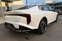 2024 Kia K4 GT-Line