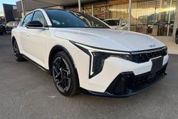 2024 Kia K4 GT-Line