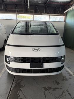 2026 Hyundai STARIA LOAD