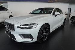 2022 Volvo S60 B5 Inscription