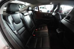 2022 Volvo S60 B5 Inscription