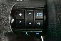 2025 Toyota Hilux SR 48V