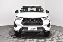 2025 Toyota Hilux SR 48V