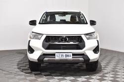 2025 Toyota Hilux SR 48V