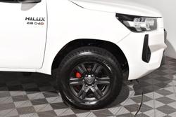 2025 Toyota Hilux SR 48V