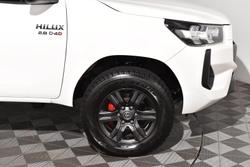 2025 Toyota Hilux SR 48V